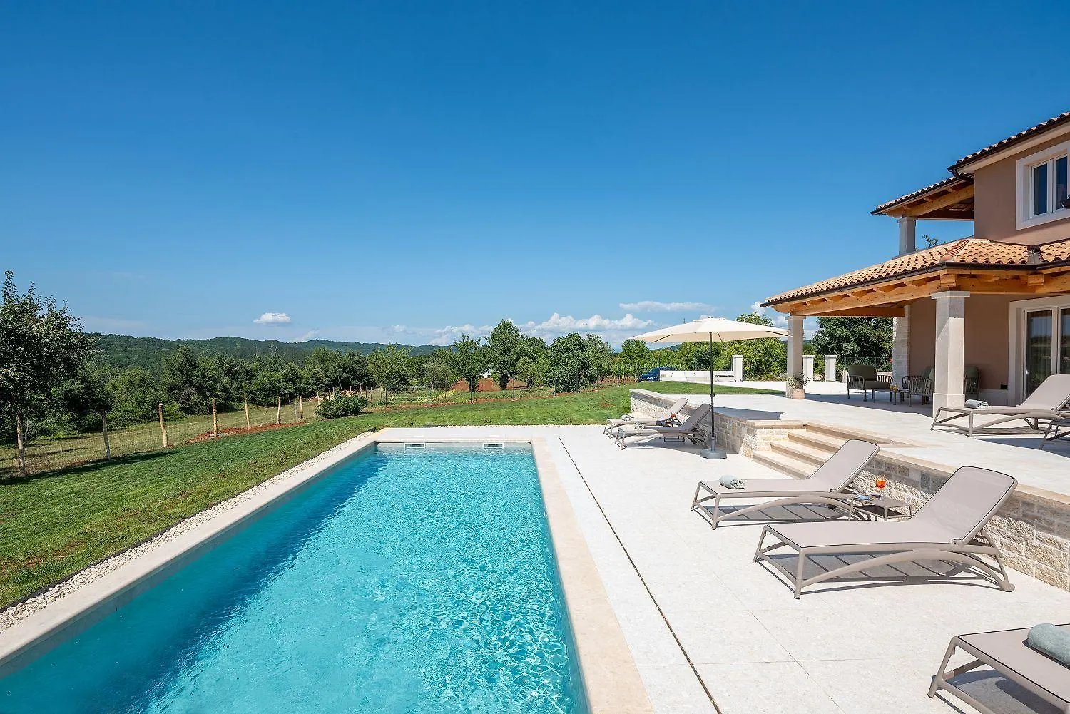 Beeindruckende Villa Mit Panoramablick, Privatpool, Tischtennis, Tischfussball, Spielplatz, Babybett Pazin 0*,